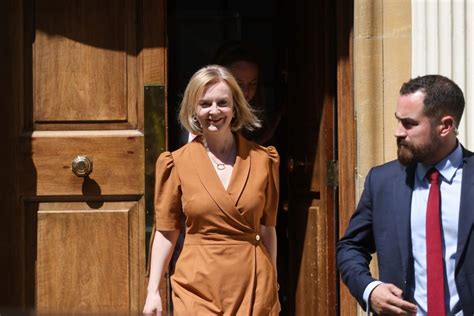 Tory Leader Odds: Liz Truss Is Frontrunner to Become Next UK .